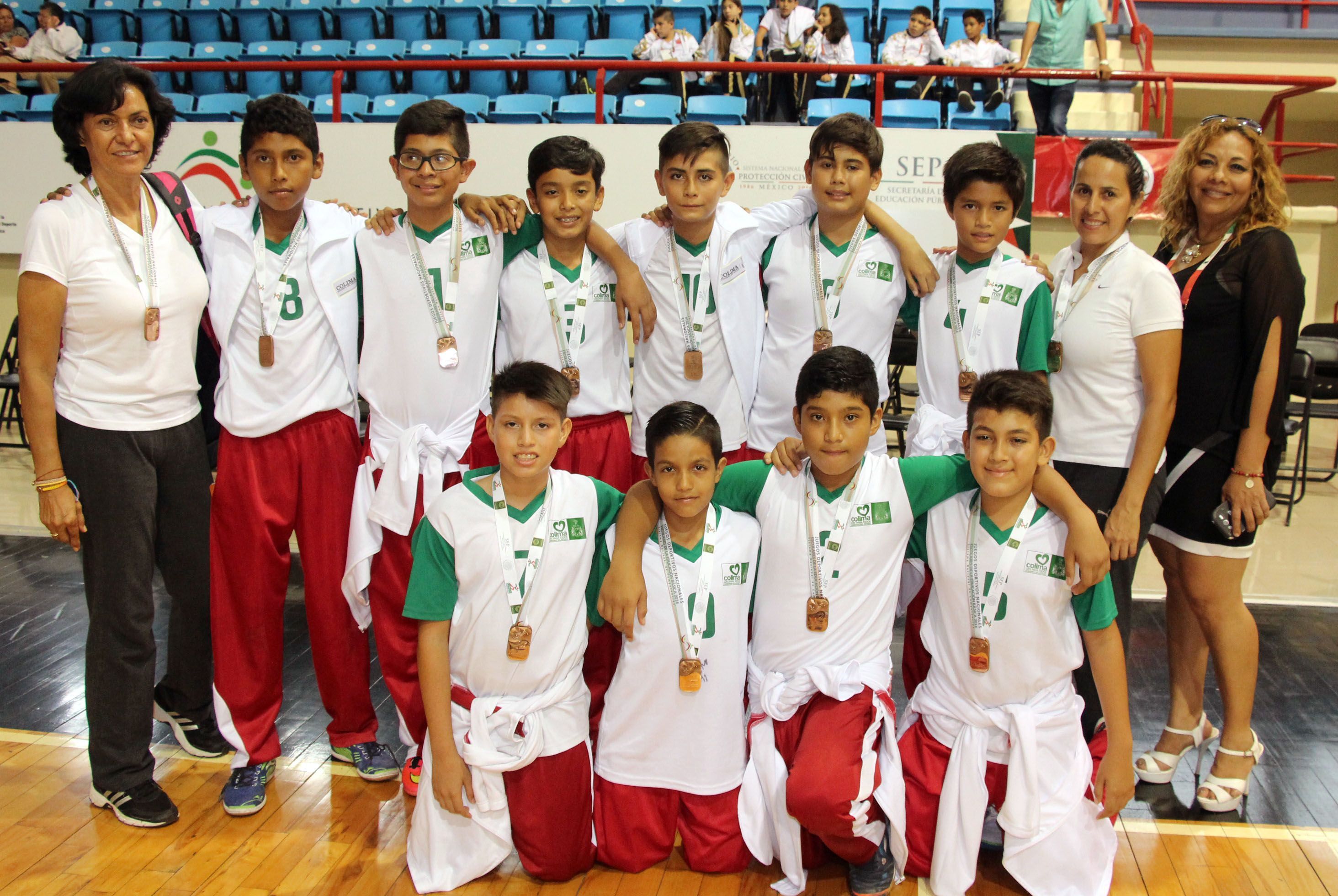 Primaria Medalla de bronce en Hanball (1)