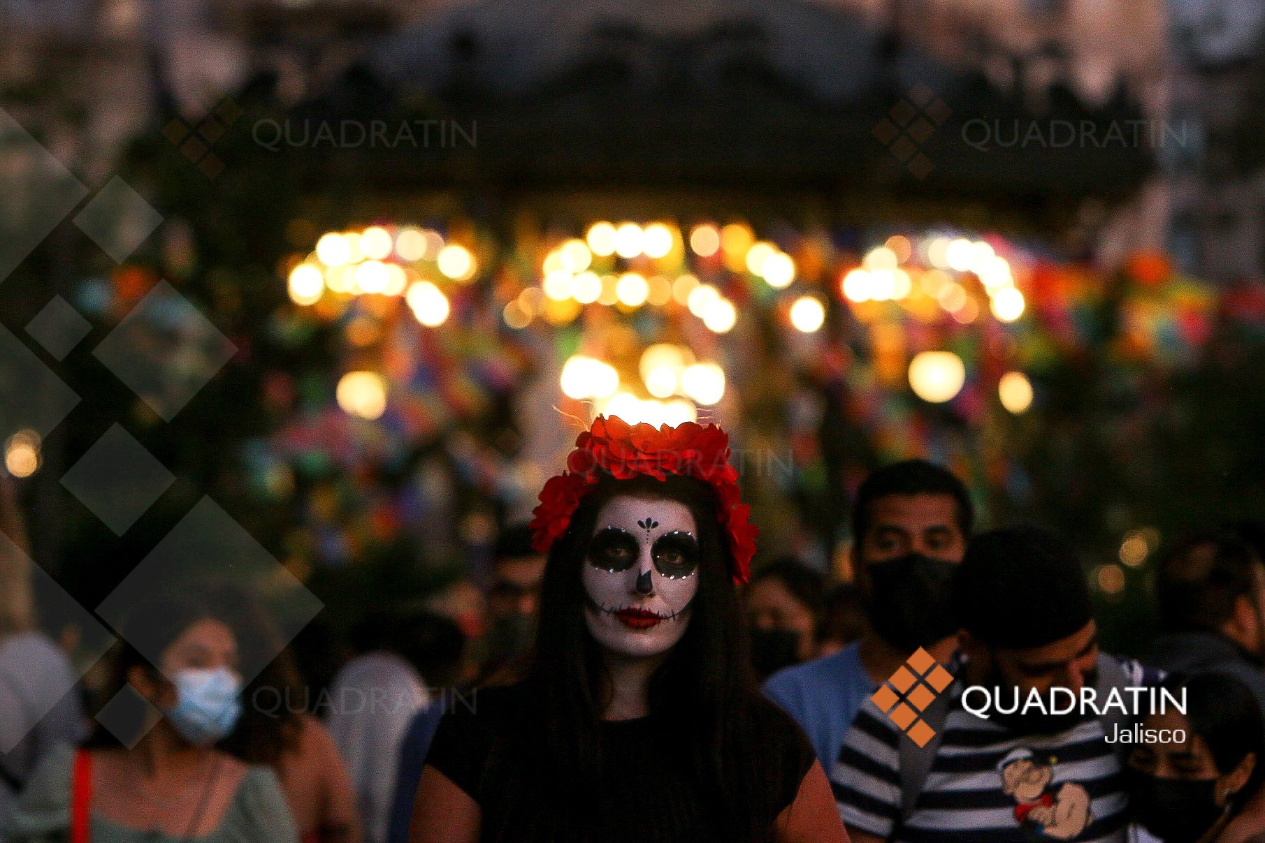 Guadalajara festeja el Día de Muertos con desfile de catrinas y catrines