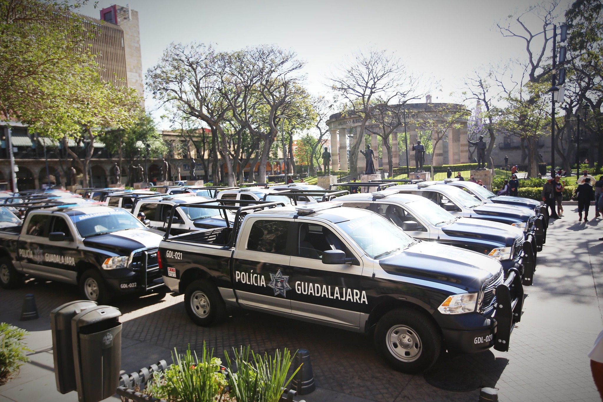 Lemus entrega a la Comisaría de Guadalajara 172 vehículos de 763