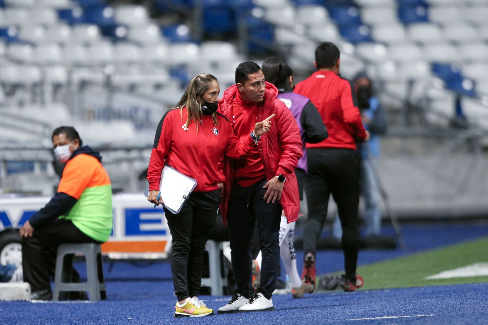 Alejandro Rosales deja de ser técnico de Atlas Femenil - Quadratin Jalisco