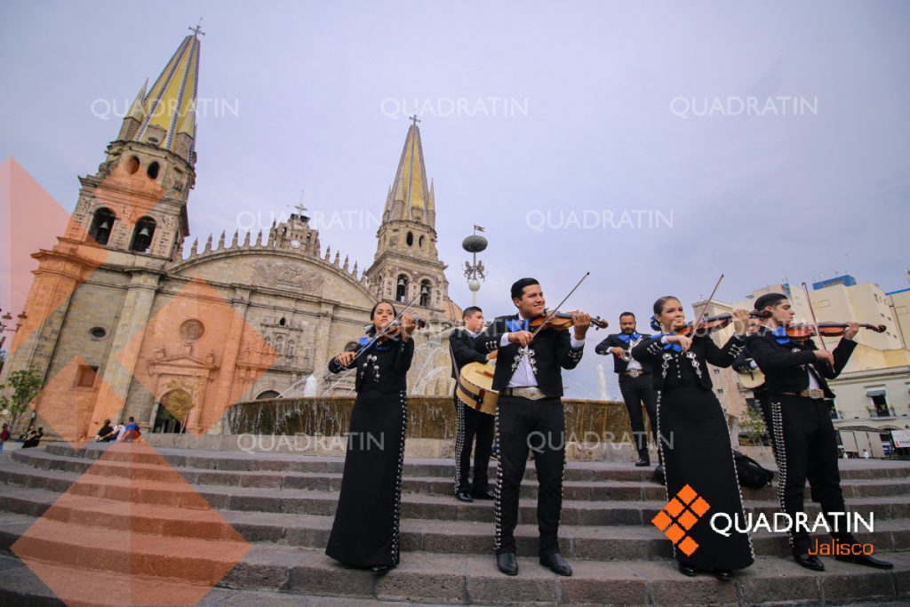 Un recorrido por las cantinas tradicionales de Guadalajara: anécdotas de  tapatíos
