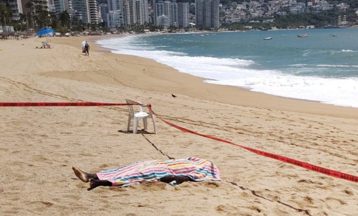 Se ahoga turista canadiense en playa de Acapulco