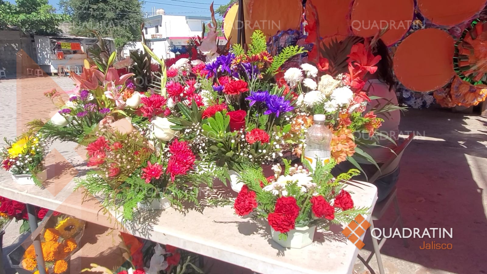 De 35 hasta 900 pesos los ramos y arreglos florales por Día de Muertos