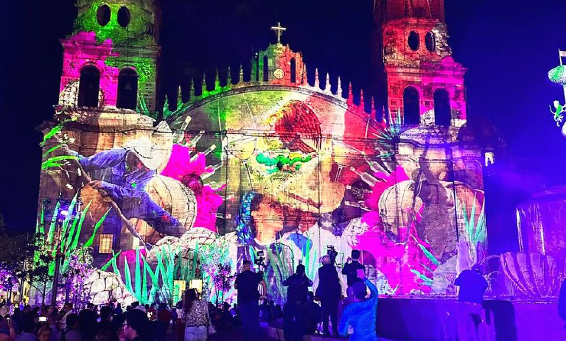 Presentan video mapping en Catedral por el Día Nacional del Tequila