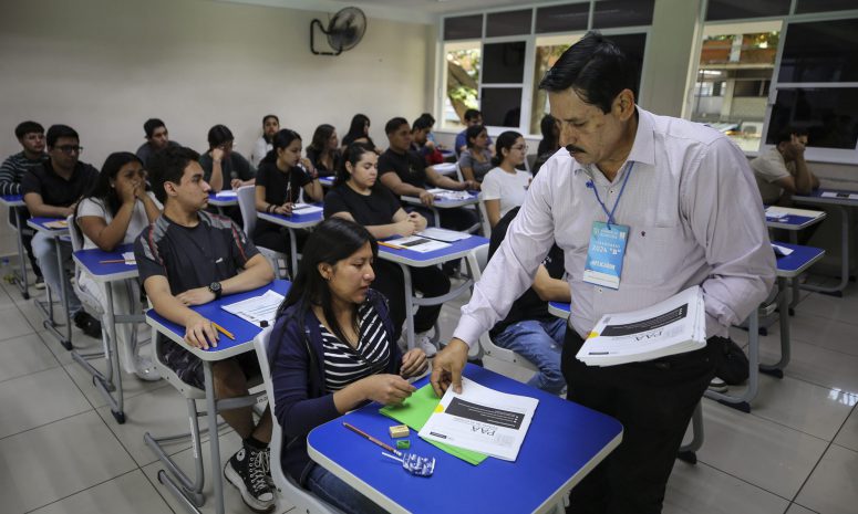 Casi 52 mil aspirantes a una licenciatura en la UdeG presentaron examen