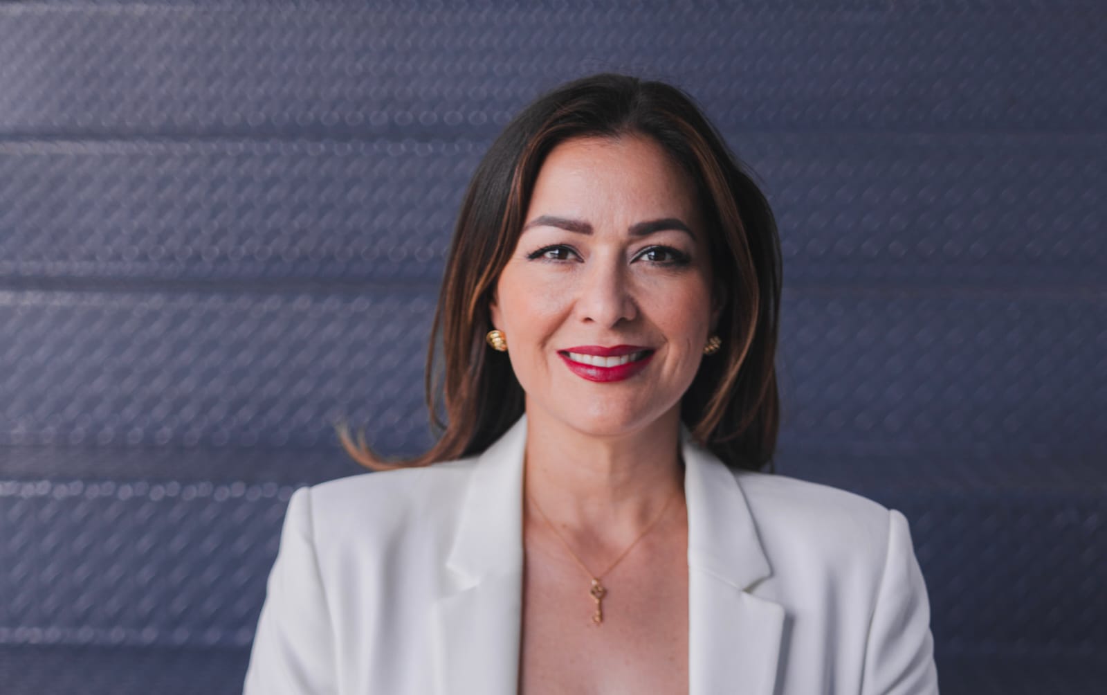 Ana Cristina Villalpando, nueva directora de la Cámara Tequilera