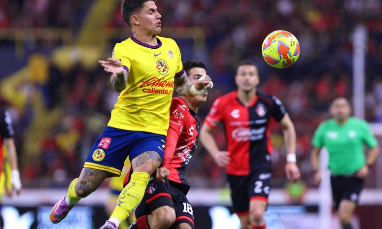 América vuela alto en el Jalisco y vence al Atlas por 3-1