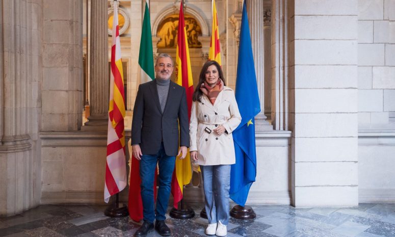 Comparte alcaldesa de Guadalajara experiencias en París y Barcelona