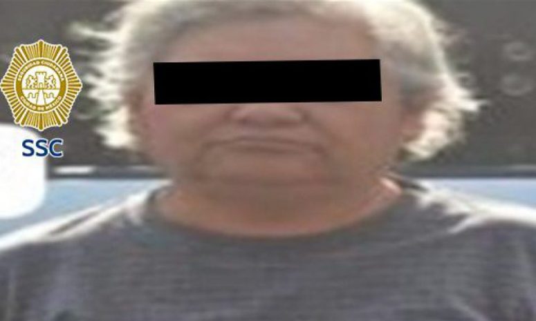 Cae acusada de robar a adulto mayor a quien habría drogado con un dulce