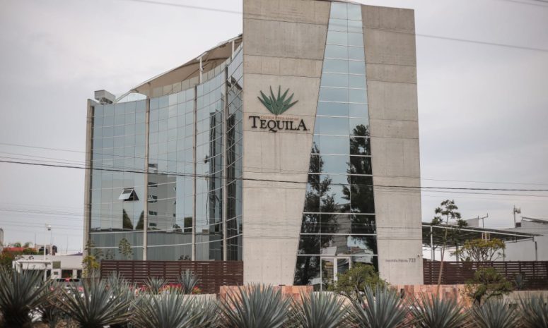 Celebra el CRT 31 años de proteger y fortalecer al Tequila