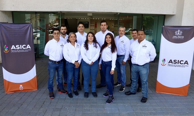 Contra gusano barrenador, Jalisco envía más veterinarios al sur del país