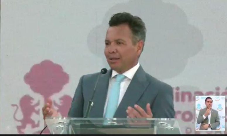 Reconocen a enfermeras y prometen mejoras en sector salud