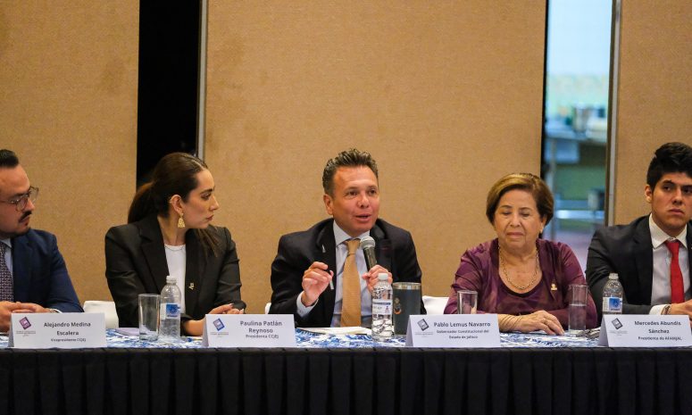 Dialoga Pablo Lemus con jóvenes empresarios