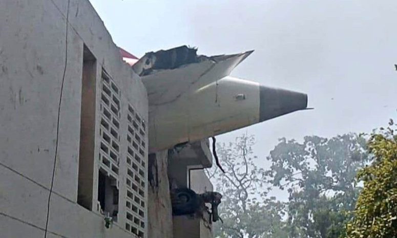 Se estrella Boeing 787 de Air India; al menos 120 fallecidos 