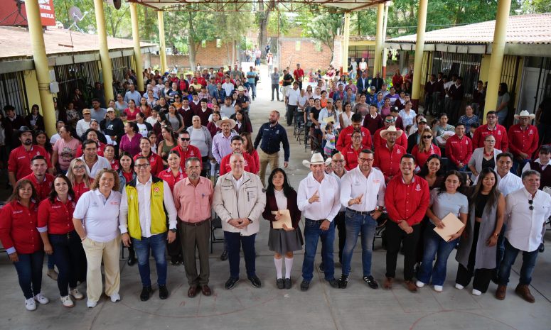 Llega ¡Listo Jalisco! a la región Ciénega con paquetes escolares