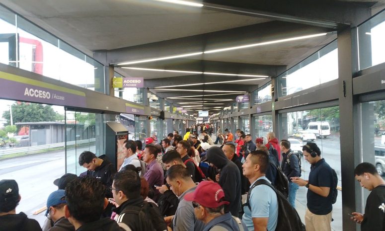 Suspendido parcialmente el servicio de mi Macro Periférico por huelga