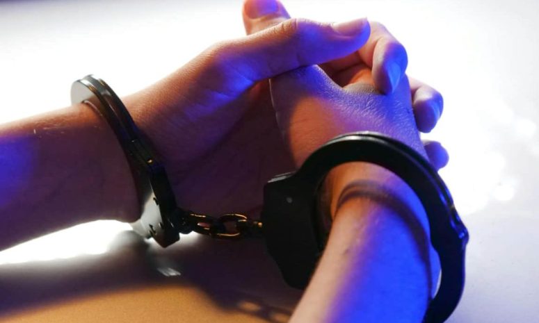 Encarcelan en Miami a reconocida influencer por agresión doméstica