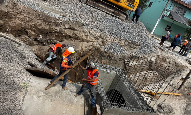 Avanza reparación del socavón en avenida Malecón; reabriría el viernes