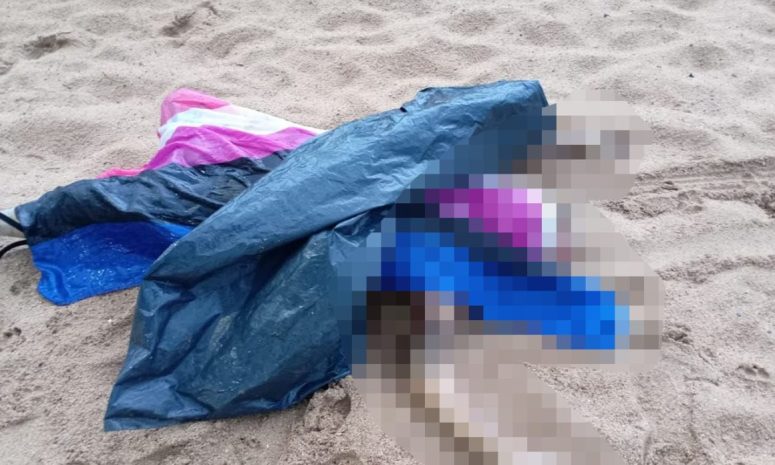 Arroja mar un cuerpo atado de pies en la playa El Morro de Acapulco