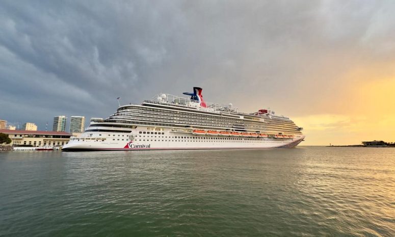 Carnival Panorama trae a Puerto Vallarta a más de 4,900 pasajeros