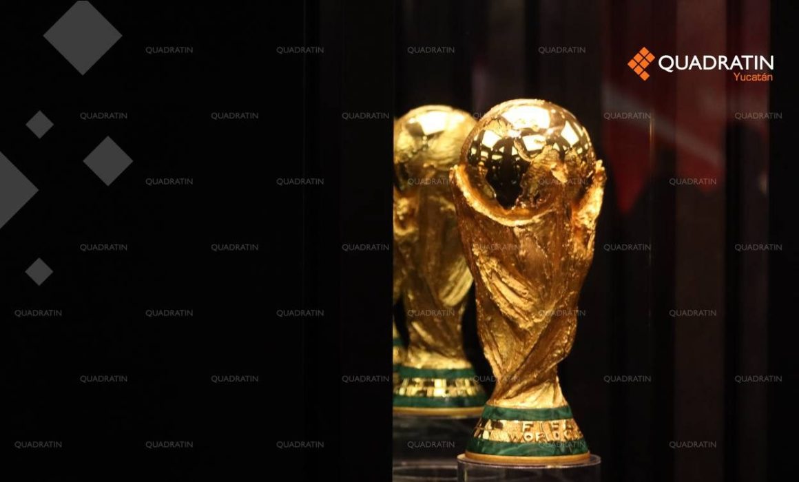 La Copa del Mundo se exhibe en Mérida rumbo al Mundial 2026 - Quadratin ...