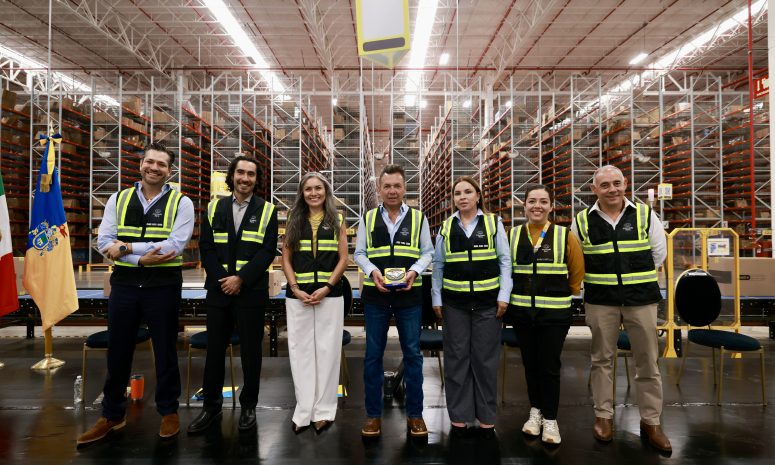 Mercado Libre inaugura centro logístico de 100 mil m² en El Salto