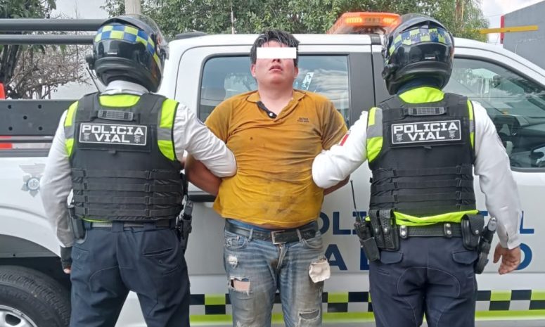 Detienen a hombre por agredir a oficial de la Policía Vial en Zapopan