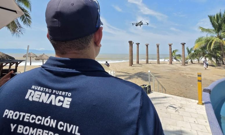 Continúa la búsqueda de mujer desaparecida en el mar en Puerto Vallarta