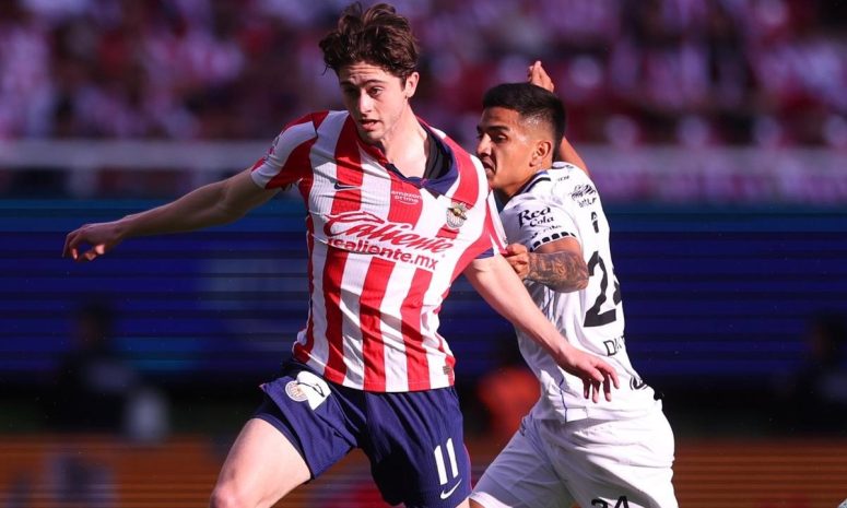 Querétaro sorprende a un Chivas diezmado en el Estadio Akron