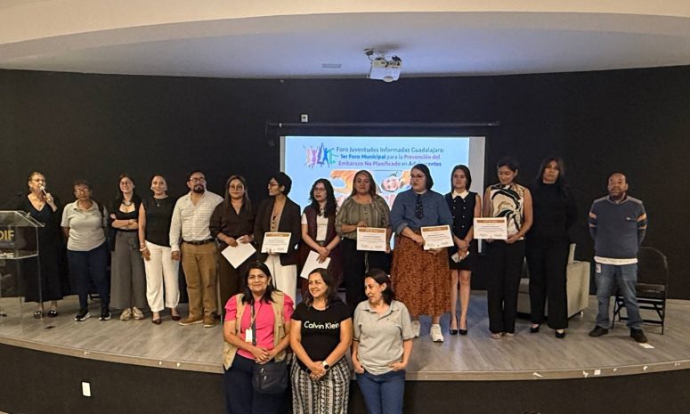 DIF tapatío realiza foro para prevenir embarazos no planeados en jóvenes