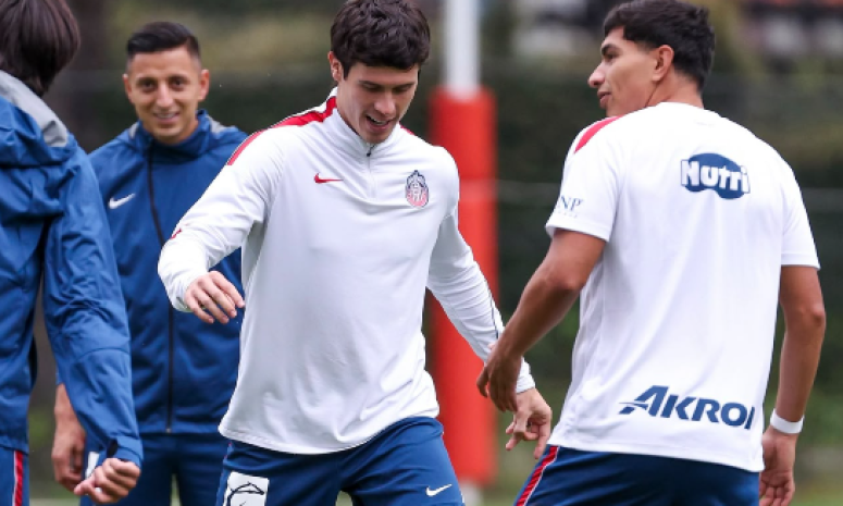 Chivas tendrá hasta 6 bajas por lesión contra Tigres