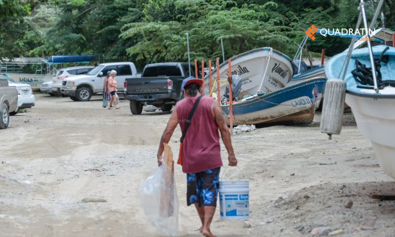 Reactivan servicios y actividades turísticas en Vallarta tras paso de Simón