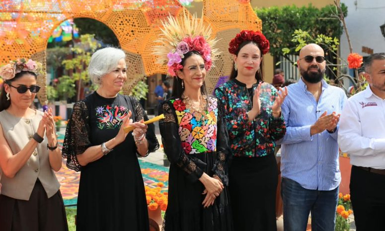 Ocupa 5 cuadras de Tlaquepaque el Altar Monumental de Día de Muertos