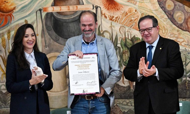 Juan Villoro recibe el Premio Carlos Fuentes 2026